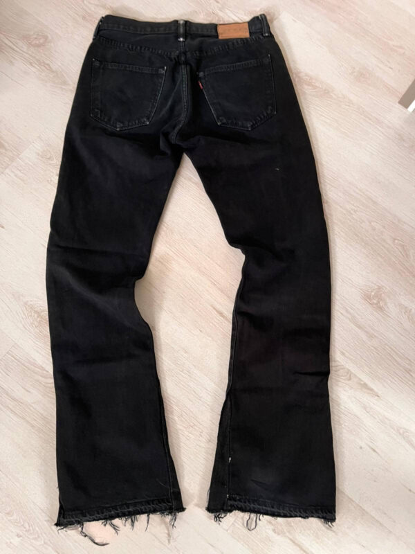 Jean noir avec flare