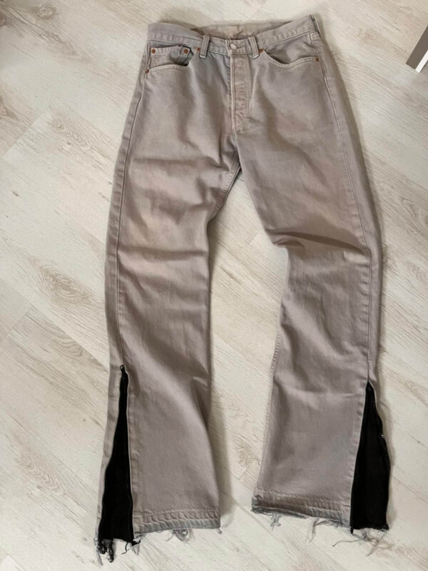 Pantalon marron clair avec flare a zip noir